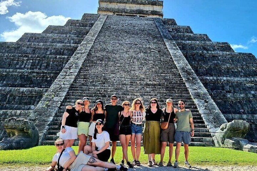 Chichen Itza Walking Shared Tour and Skip-the-Line Early Access