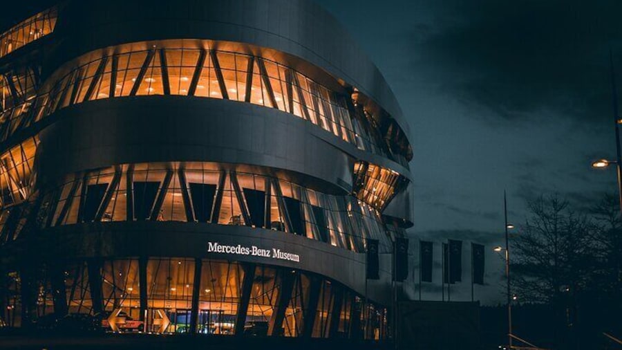 Stuttgart 10 Hour Trip from Frankfurt with Free Photography