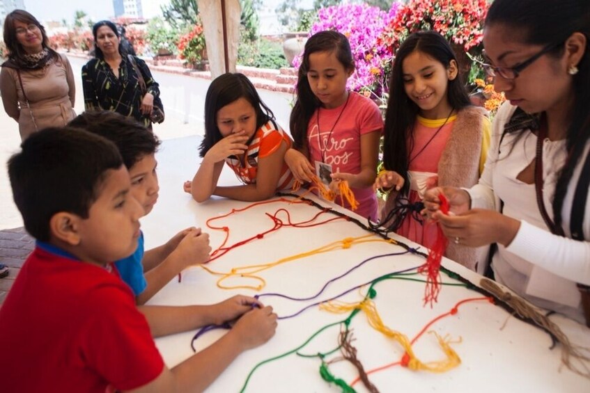 Experience for Children: The trips AI APAEC by Larco museum