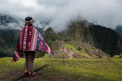Machu Picchu Day Tour from Cusco by Train – Small Group