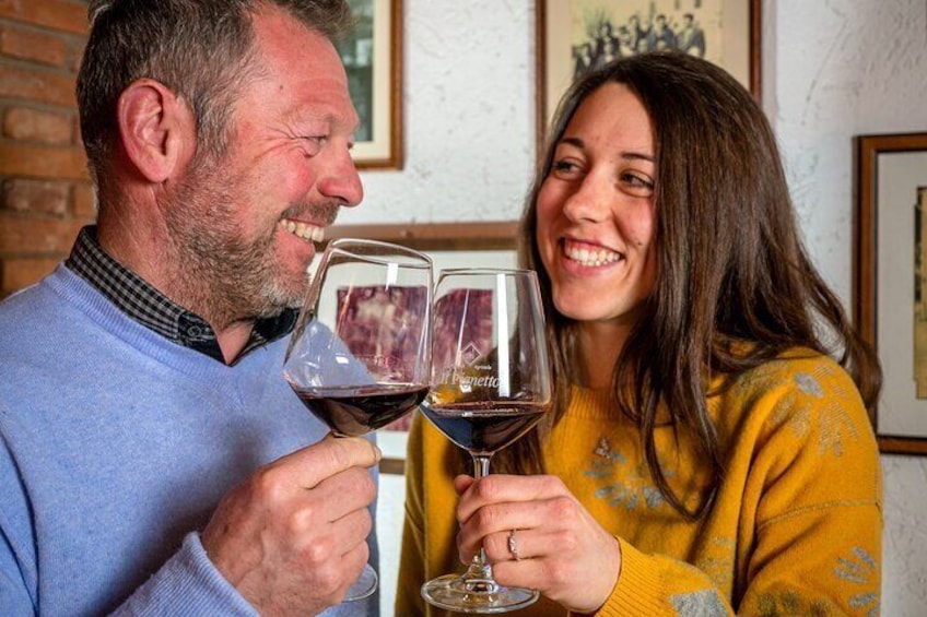 Shared Wine and Food Tasting Tour