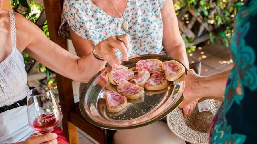 Shared Wine and Food Tasting Tour