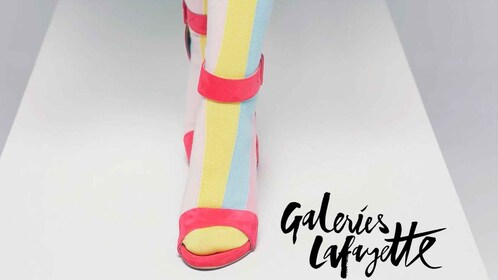 Parijs: Modeshow bij Galeries Lafayette Haussmann