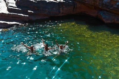 Excursión al Valle del Paraíso, montañas del Atlas y pedicura de peces – Ag...