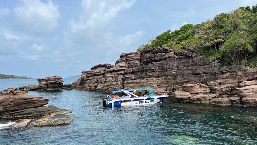 Snorkeling tour to the south & BBQ