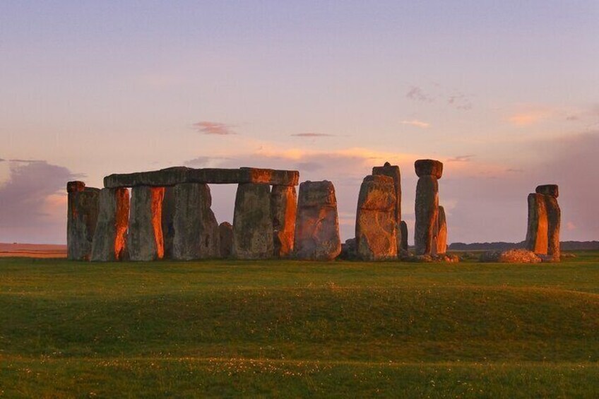 Half-Day Small-Group Tour to Stonehenge from Bath