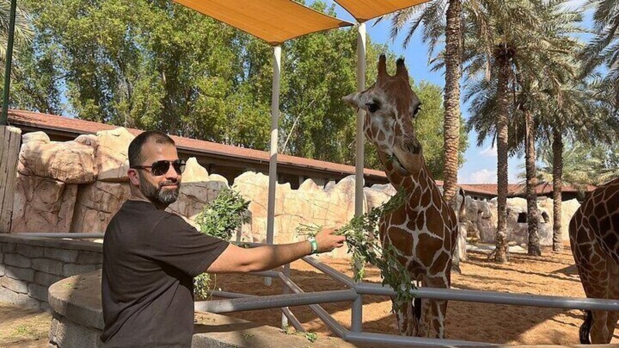 Explore the wonder of Emirates Park Zoo, where lush greenery, majestic animals, and unforgettable experiences await.