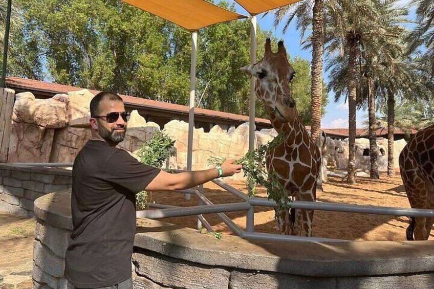Explore the wonder of Emirates Park Zoo, where lush greenery, majestic animals, and unforgettable experiences await.