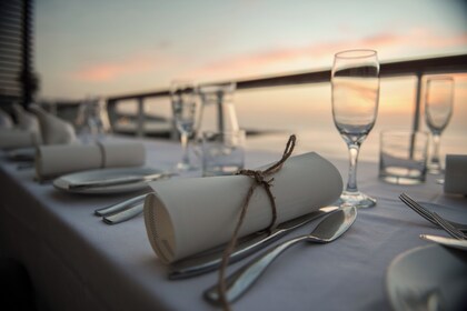รับประทานอาหารเย็นที่ร้านอาหาร Cala ในเมืองลิมา