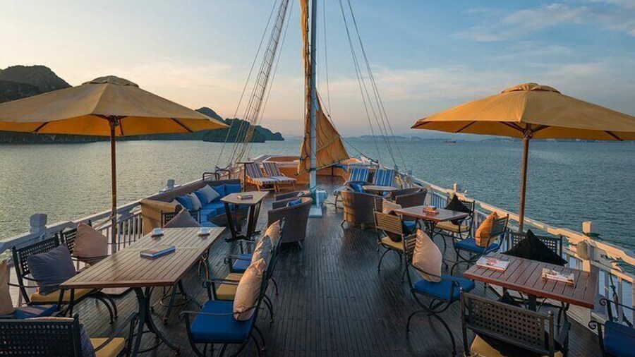 Discover the Beauty of Lan Ha Bay Full Day with Stunning Sunrise
