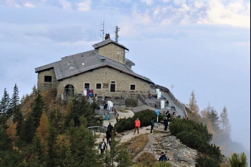 Explore Eagle's Nest and Hallstatt From Salzburg