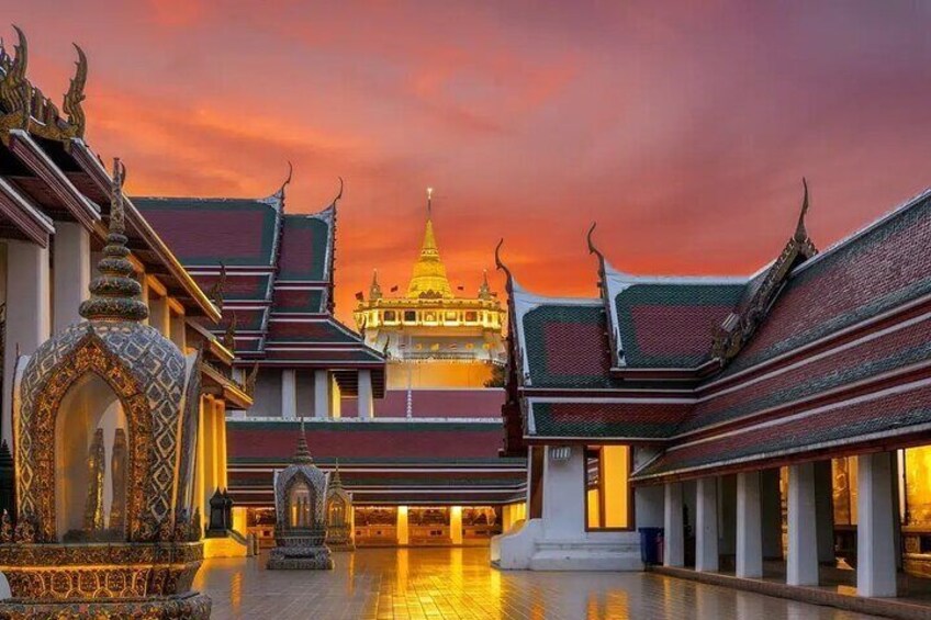 Day Tour of Ayutthaya and Bang Pa In