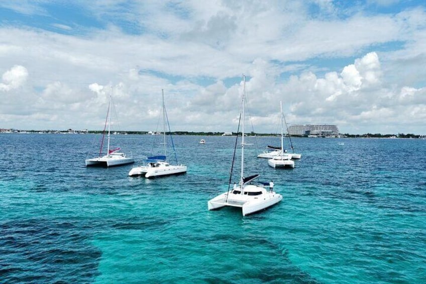 Isla Mujeres Catamaran Snorkel and Buffet Tour