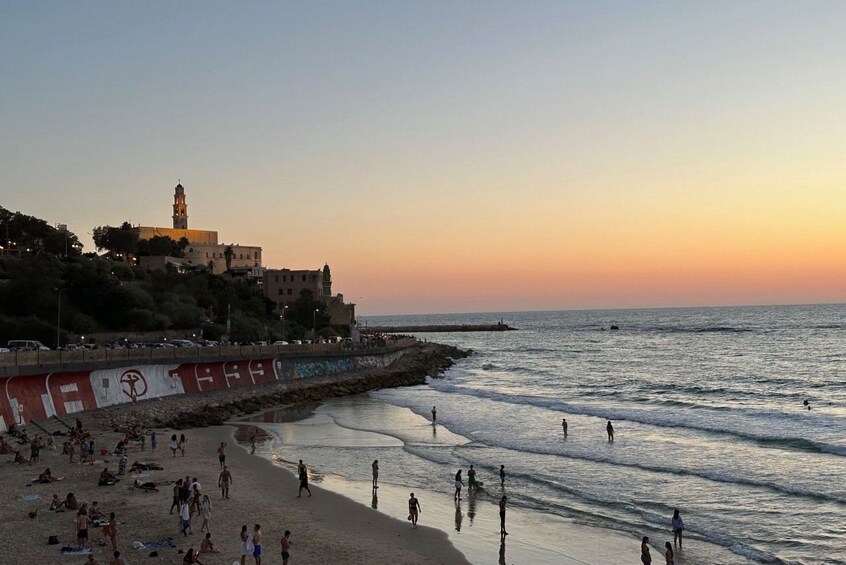 Tel Aviv: Jaffa Sunset Skyline Walking Tour 