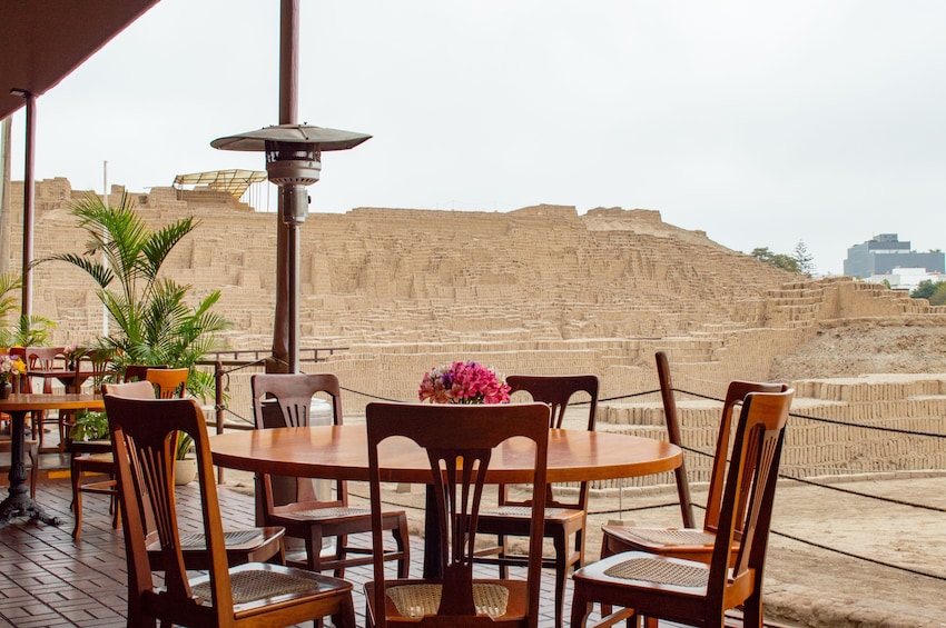 Lunch at the Huaca Pucllana restaurant