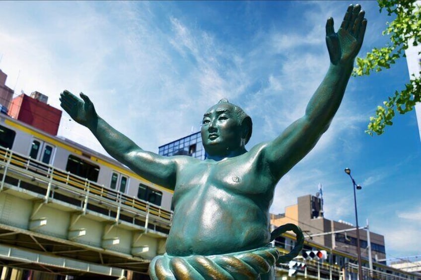 Experience Tokyo's Sumo and Geisha Traditions