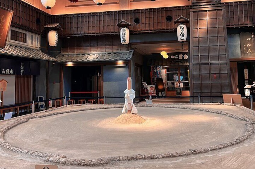 Experience Tokyo's Sumo and Geisha Traditions
