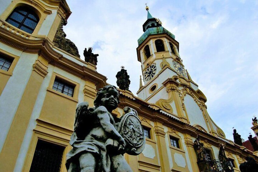Self-guided Discovery Walk in Prague: breathtaking views and parks