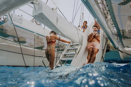 Playa Blanca: Mini Cruise to Papagayo with Swimming Stop