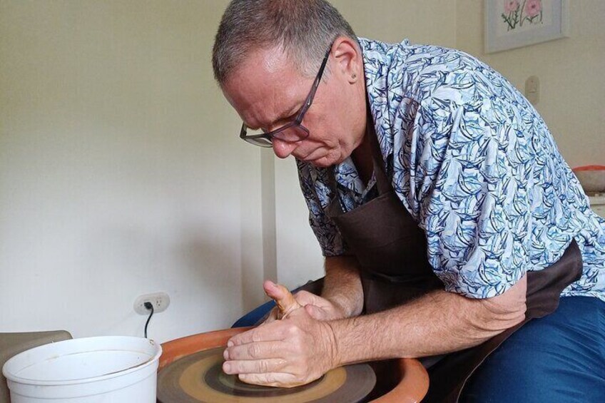 Enjoy a Ceramic Class on Lathe