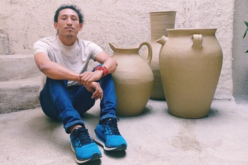 Enjoy a Ceramic Class on Lathe