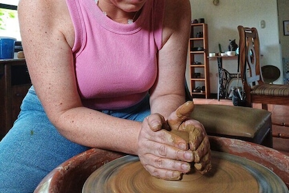 Enjoy a Ceramic Class on Lathe