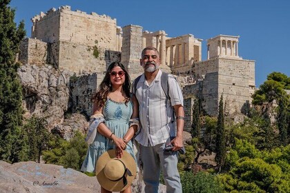 Love Story Photo Session in Athens around Acropolis