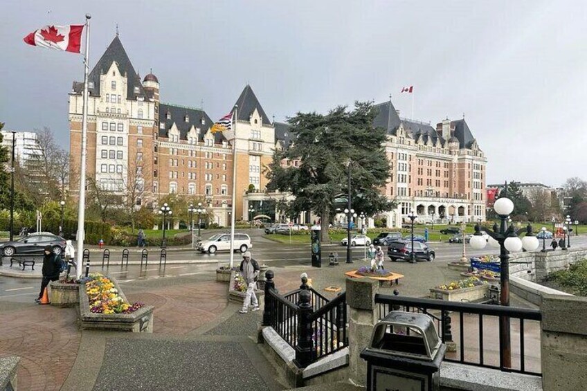 Victoria City Express Tour – 2hr Private (Day or Night, 1–4pax)