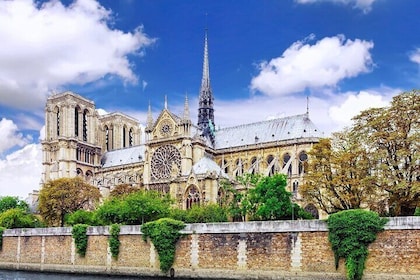 8-hour Paris Highlights Private Tour and Seine Cruise