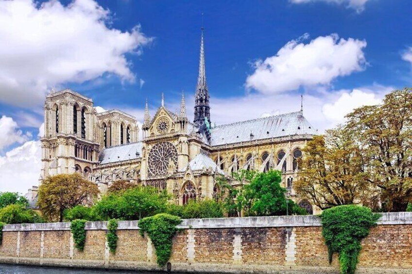 8-hour Paris Highlights Private Tour and Seine Cruise
