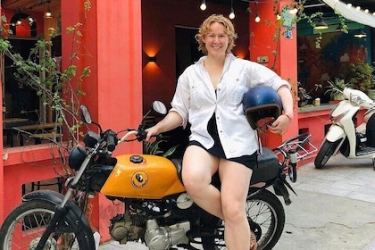 Motorbike Lesson in Hanoi