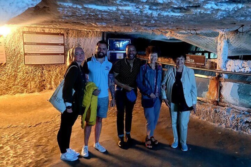 Half-Day Tour to Salt Mine, Imersiv Art and SteamPunk