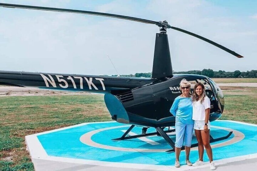30 Minutes Private Downtown Detroit Helicopter Ride
