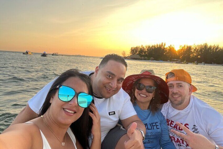 Sunset serenity in Tampa Bay! Nothing beats sharing a breathtaking Florida sunset with the ones you love.