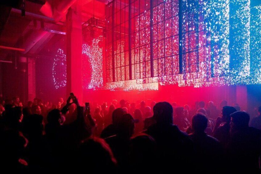 Layers - Club Room