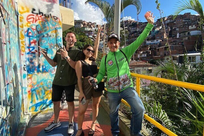 Medellin Commune 13 Historic Tour With Snacks and Drinks