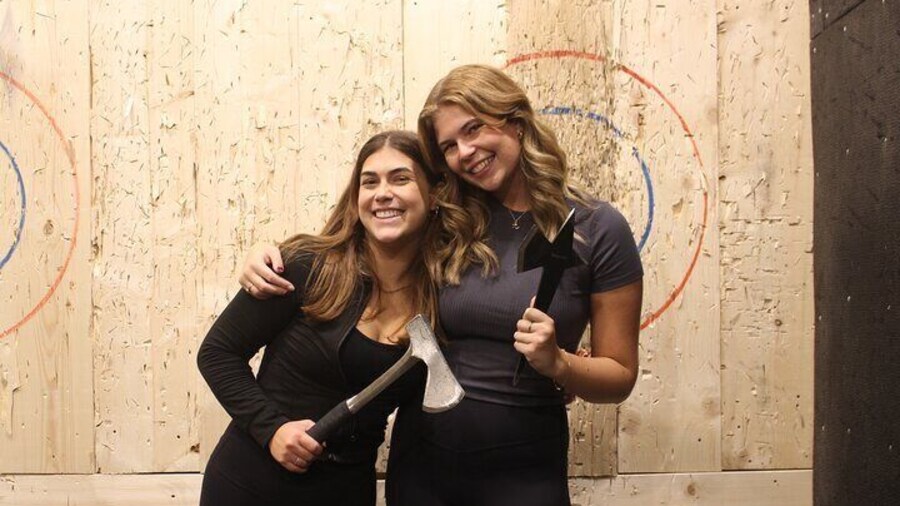 Experience Montréal Axe Throwing Adventure