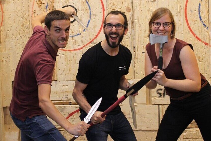 Experience Montréal Axe Throwing Adventure