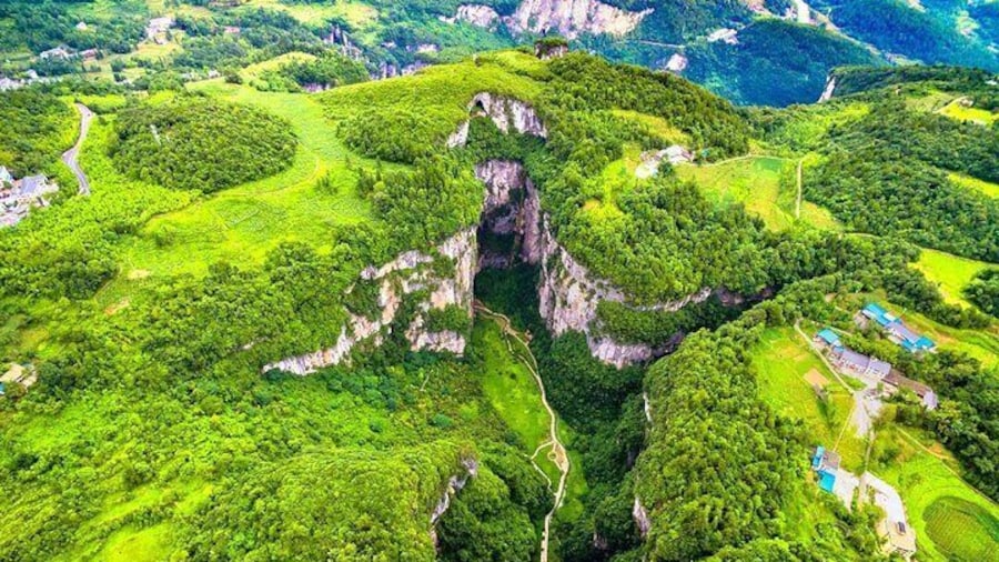 Guided Chongqing Private 4WD Adventure Tour