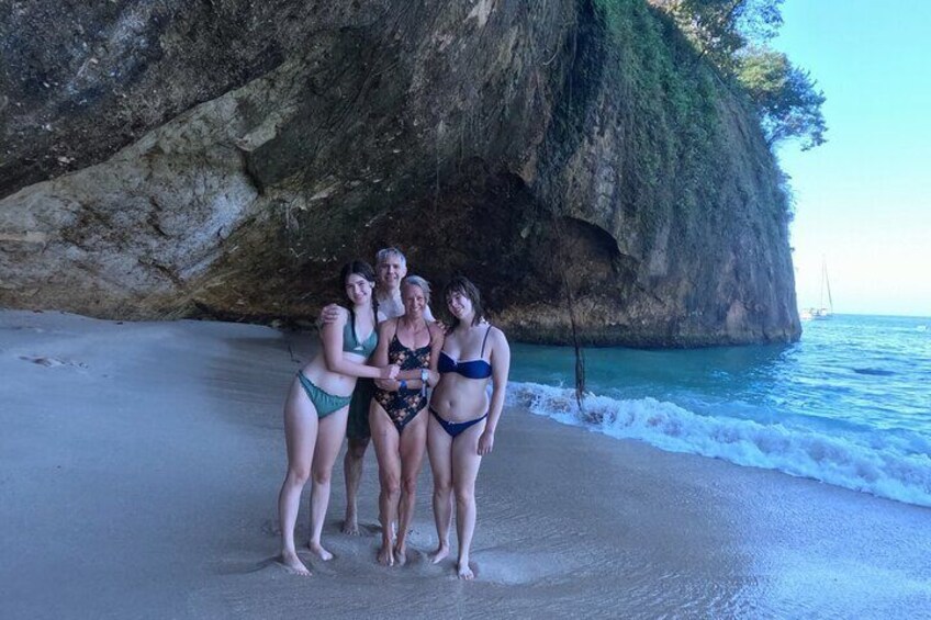Visit Los Arcos de Mismaloya National Park