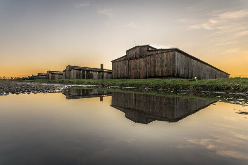 Auschwitz Birkenau tour with a Guidebook
