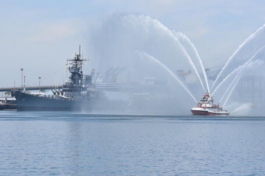 West Harbor LA 45-Minute Narrated Harbor Cruise of San Pedro