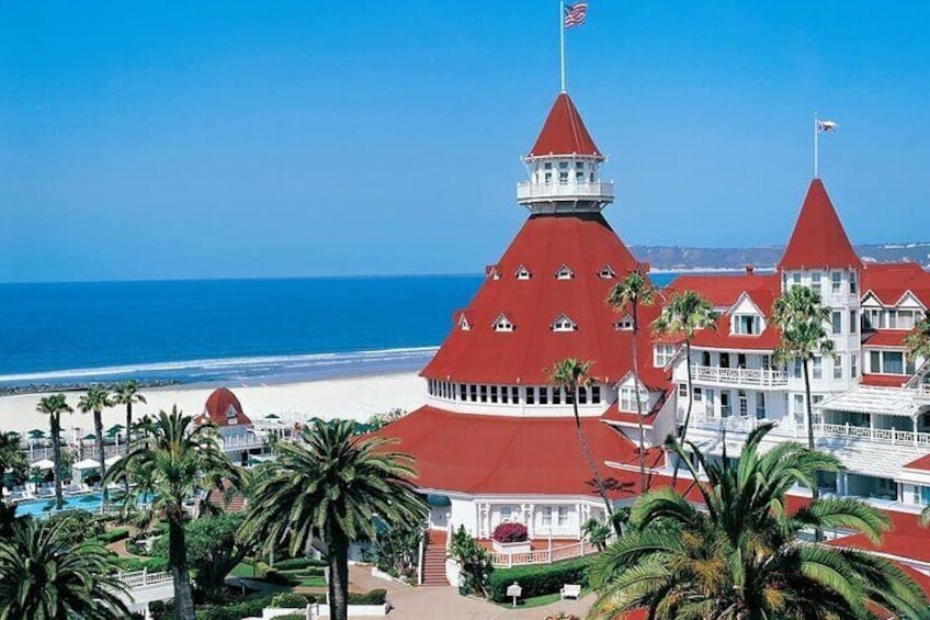 Beach and Shopping Tour in San Diego