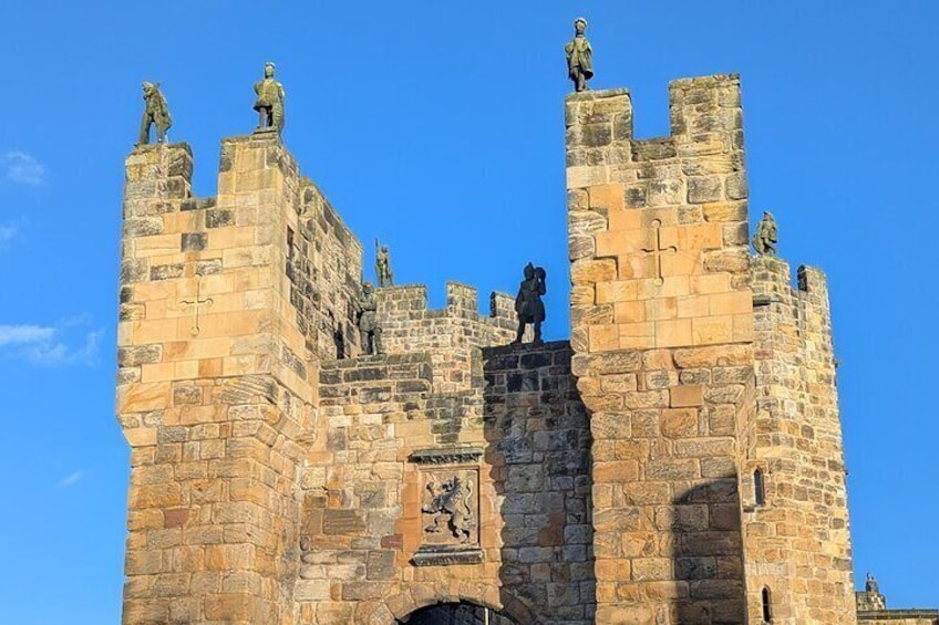 Harry Potter Alnwick Castle Bamburgh Castle Seals Tour