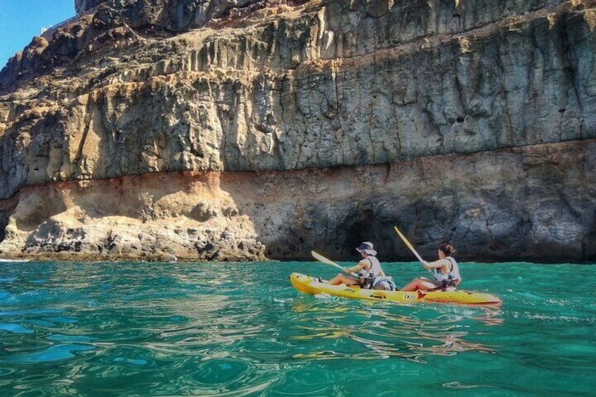 MOGAN CAVES KAYAKING