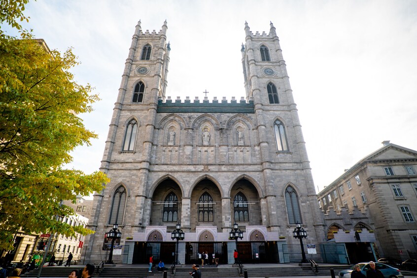 Scenic Montreal Night Tour