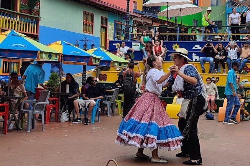 Guatapé Tour and Private Luxury Boat Tour