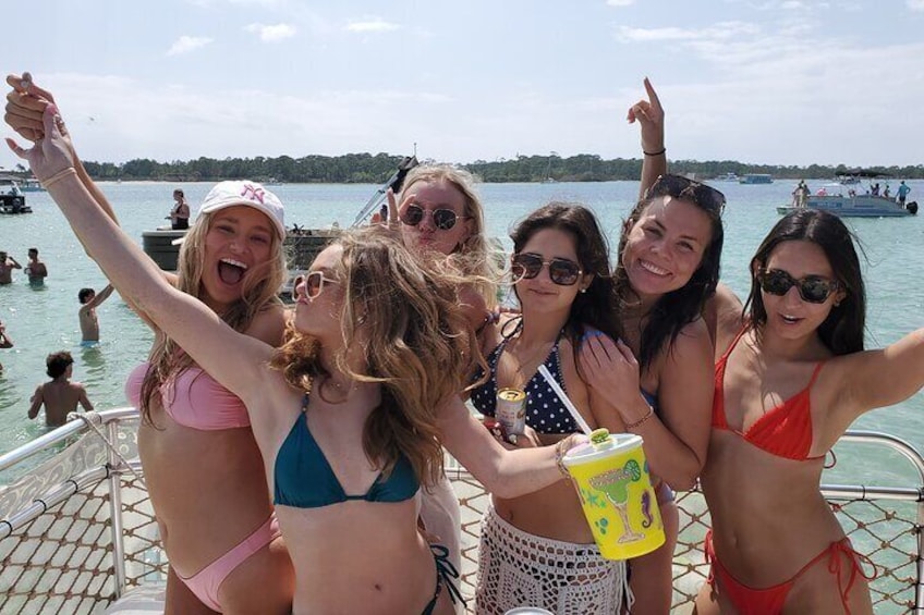 6 Passenger Private Tiki Cruise to Crab Island