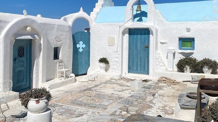 Private Mykonos Tour With Photographer Just For You