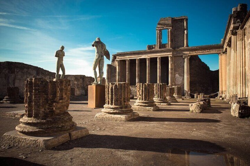 Visit Pompeii skip the line ticket + bus roundtrip